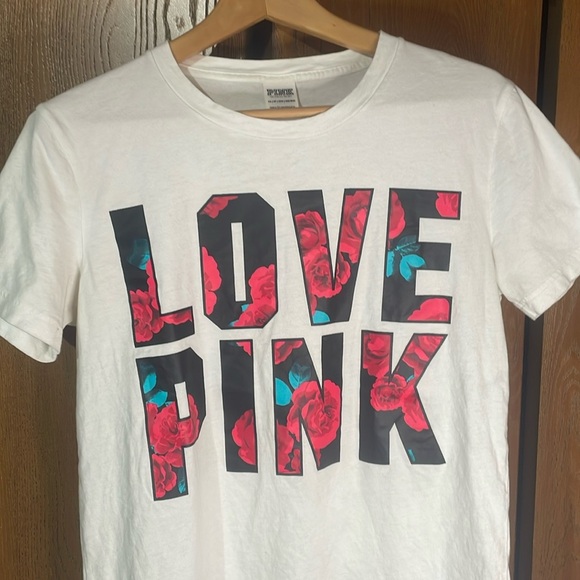 PINK Victoria's Secret Tops - 3️⃣ for 1️⃣5️⃣ Victoria’s Secret - PINK - Love Pink - floral print shirt